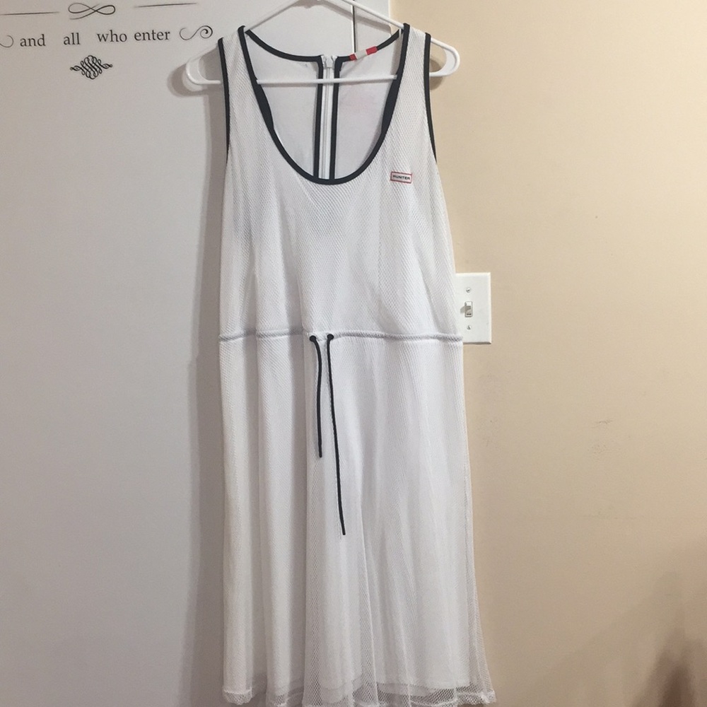 Dress - Picture 2 of 4